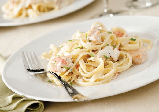Linguine with Crab and Asparagus